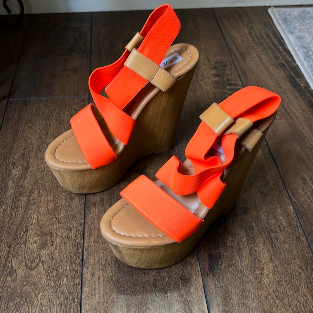 Steve Madden Wedges